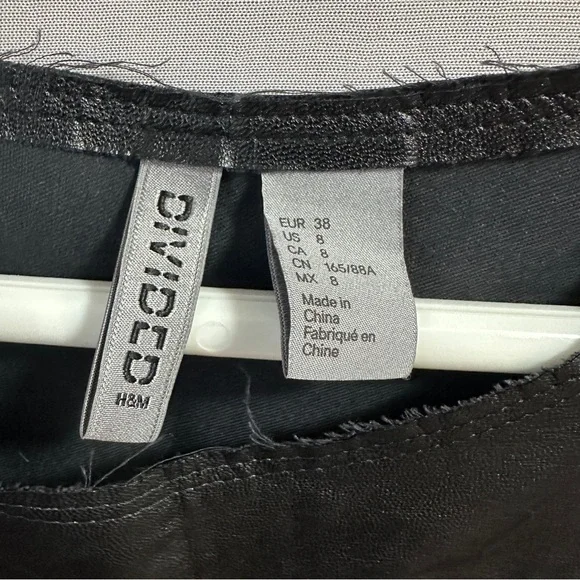 H&M Black Pleated Tank Top Blouse - Picture 6 of 7